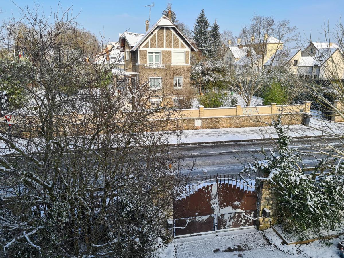 Apakabar Homestay - Proche Gare Melun, Parking Prive, Netflix La Rochette  Kültér fotó
