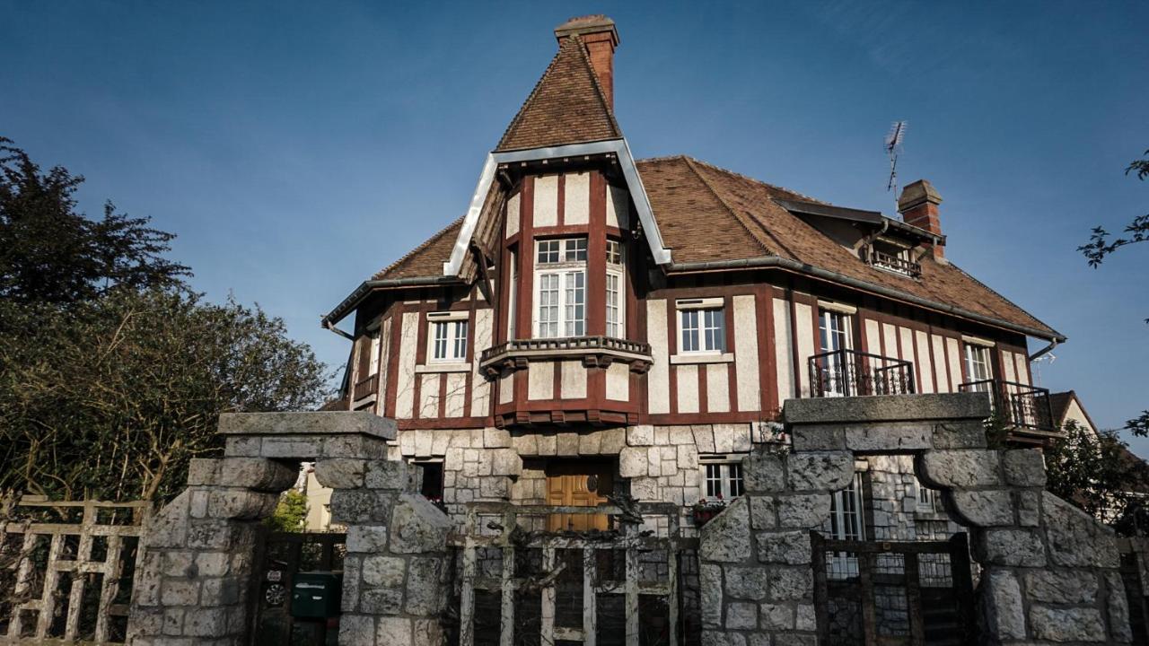 Apakabar Homestay - Proche Gare Melun, Parking Prive, Netflix La Rochette  Kültér fotó